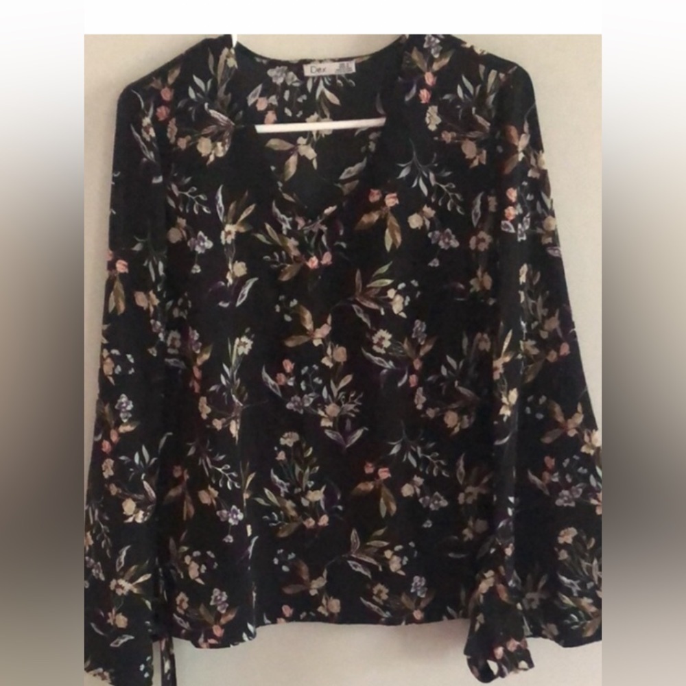 Dex - Black Floral Bell Sleeves with Bow Size M